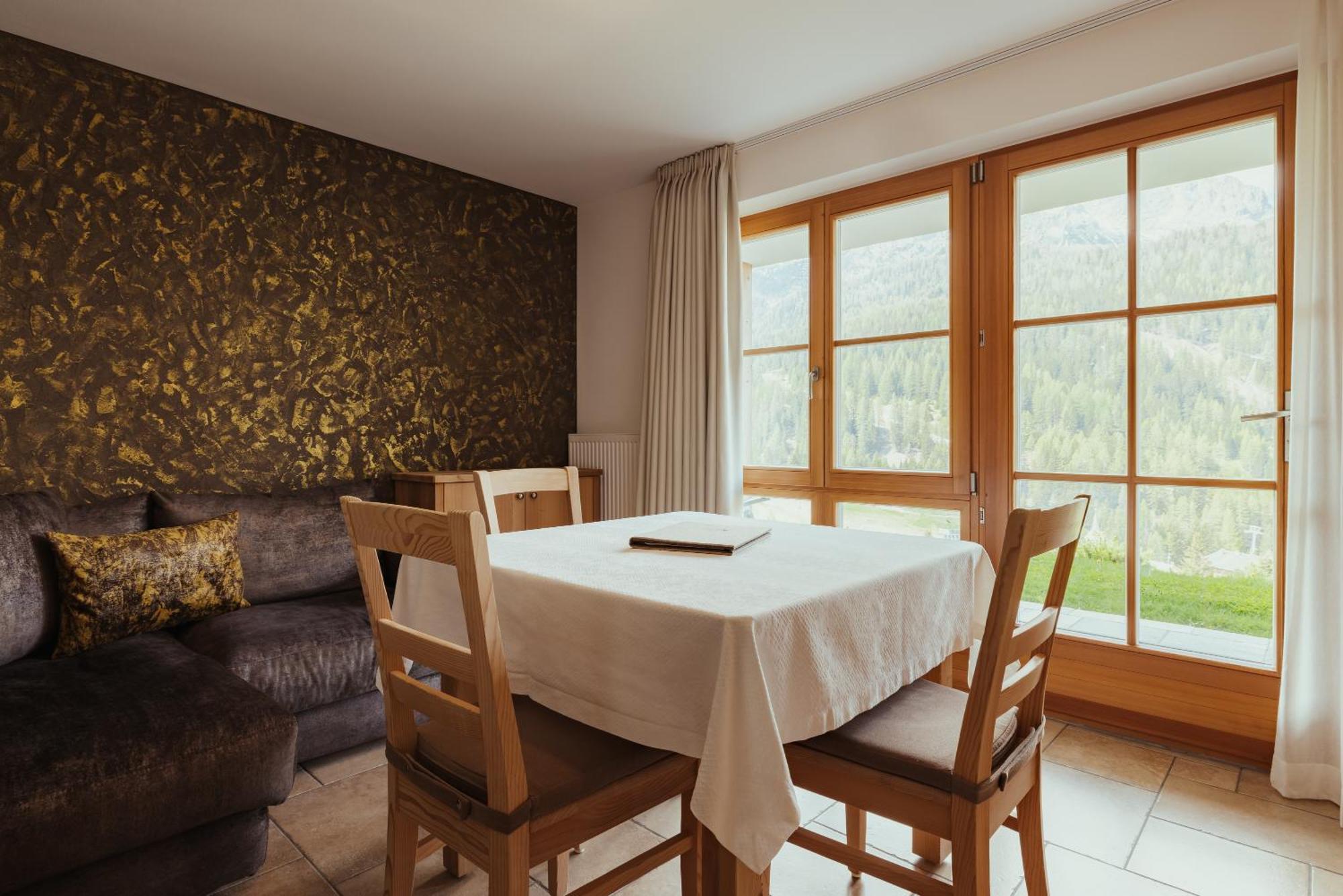 Refugium Laflu Apartments Corvara in Badia Kültér fotó